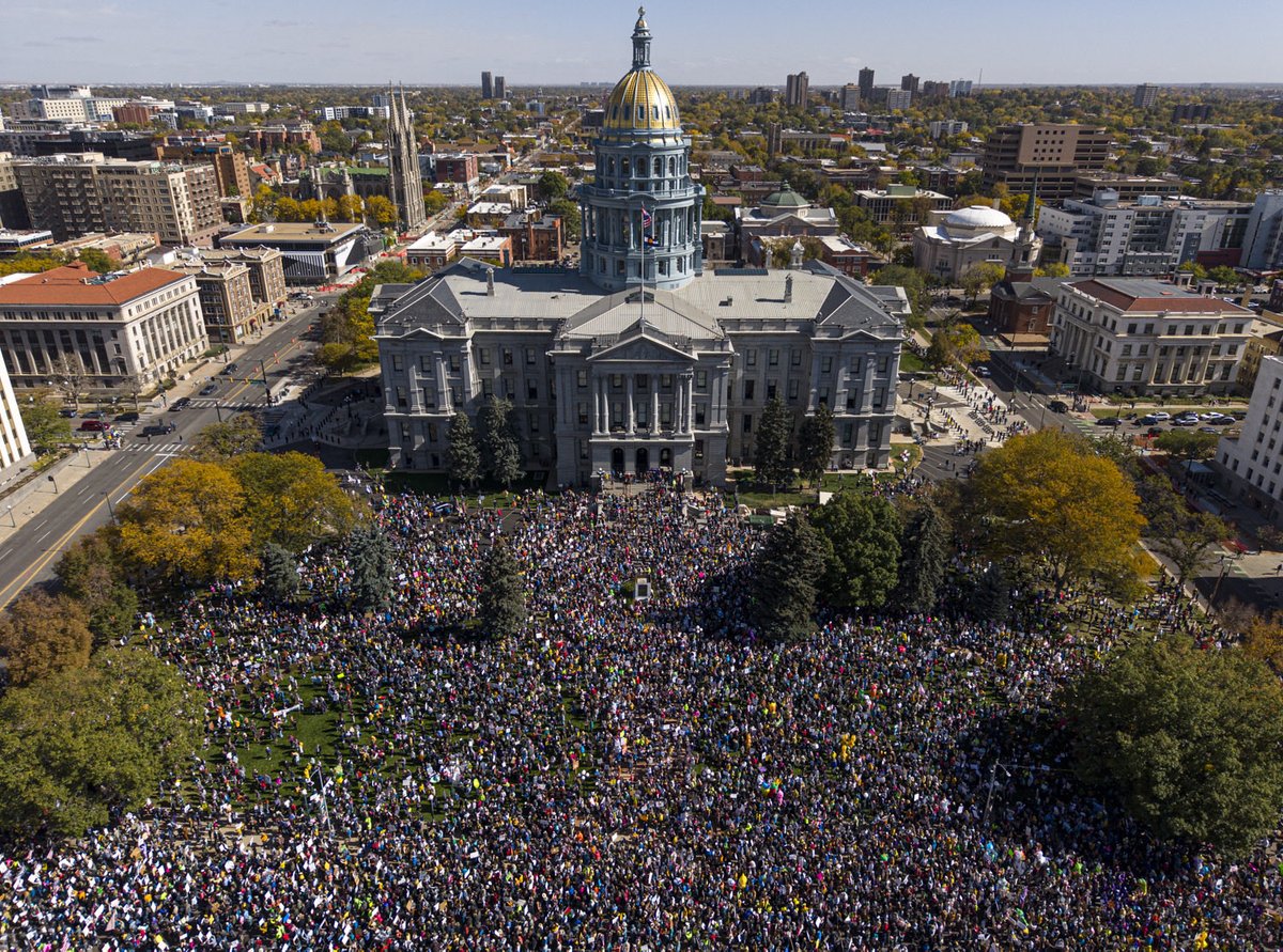 Ron 🍺📼💿 tweet media