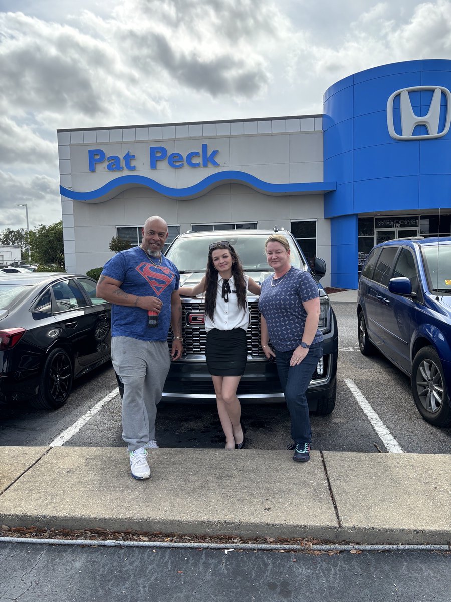 PatPeckHonda's tweet image. 🎉 CONGRATULATIONS! 🎉Congratulations to our amazing customers on their 2021 GMC Yukon Denali 4x2! 🚙✨Thank you for choosing Pat Peck Honda—we truly appreciate your trust. Enjoy the ride! #PatPeckHonda #Congratulations