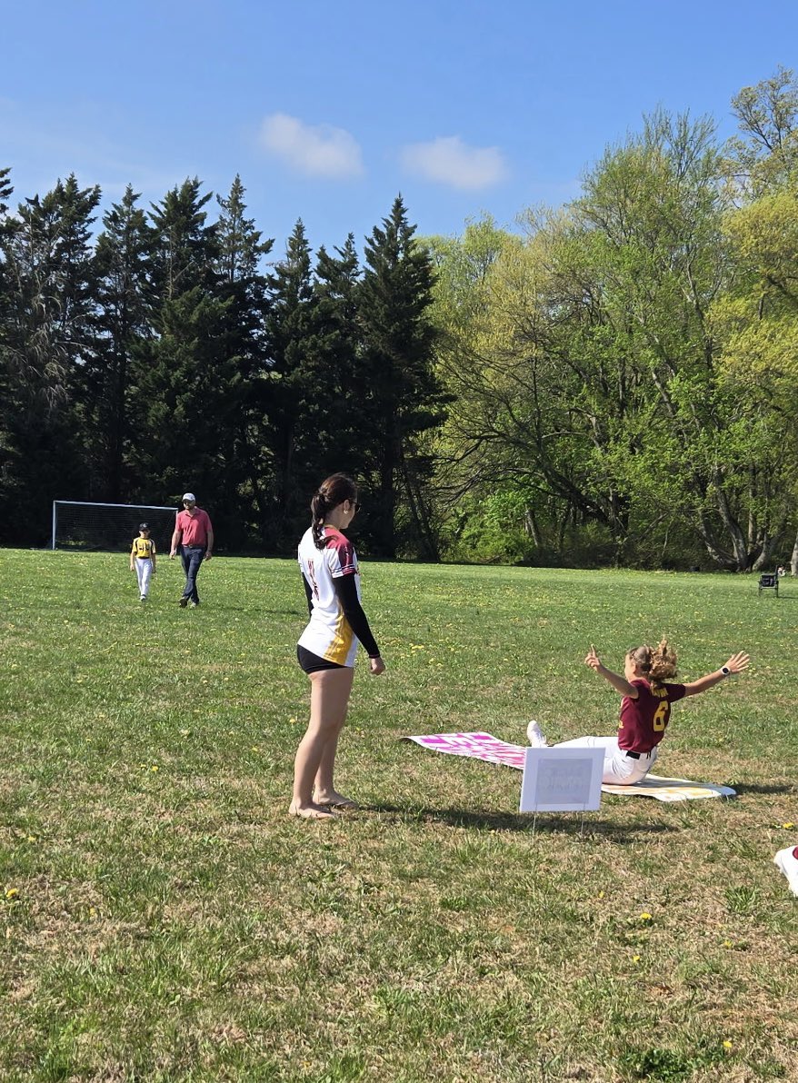 AlexandraF2028's tweet image. I had a great time at Hereford Rec Day! I had so much fun talking to young girls about how much they love softball. I even got to teach some sliding and diving lessons. I love to see how much Hereford softball has grown since I was little! 🥎
#GiveBack
