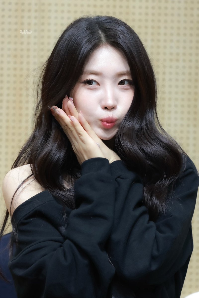 260403 대면팬싸 HQ🤍

#EVERGLOW #에버글로우
#시현 #SIHYEON