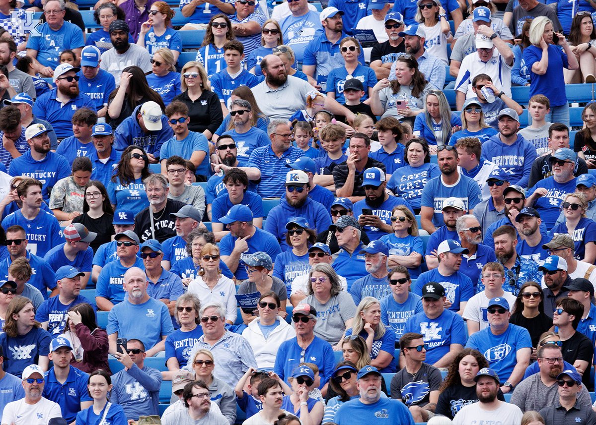 UKAthletics's tweet photo. Safe to say that #BBN is ready for some football. https://t.co/irYSXS2lke