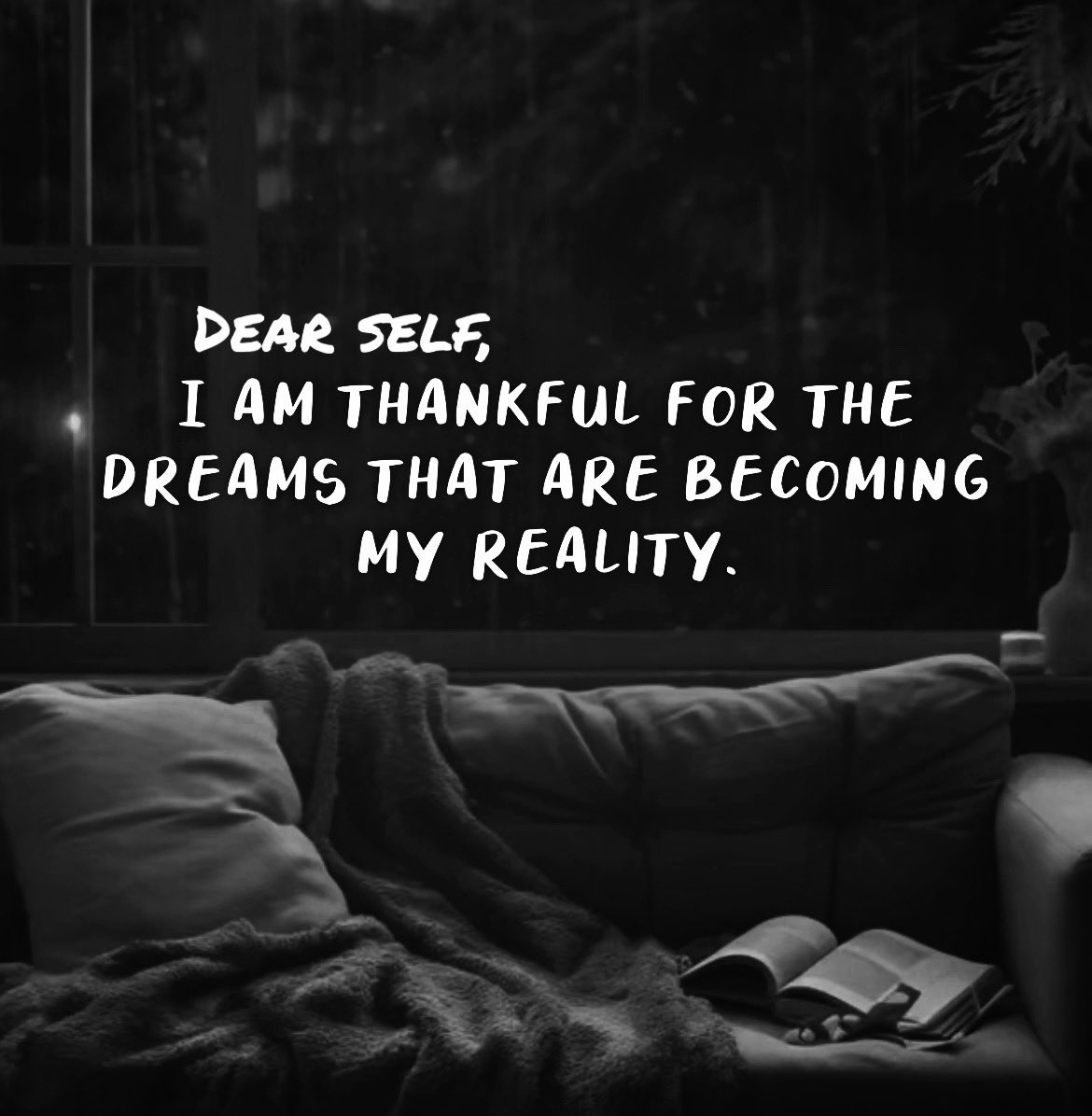 Sampee24_7's tweet image. I give thanks for the life I’m slowly stepping into. ✨💫

#DearSelf #DreamsInMotion #GratefulHeart #Becoming #ManifestingLife ✨