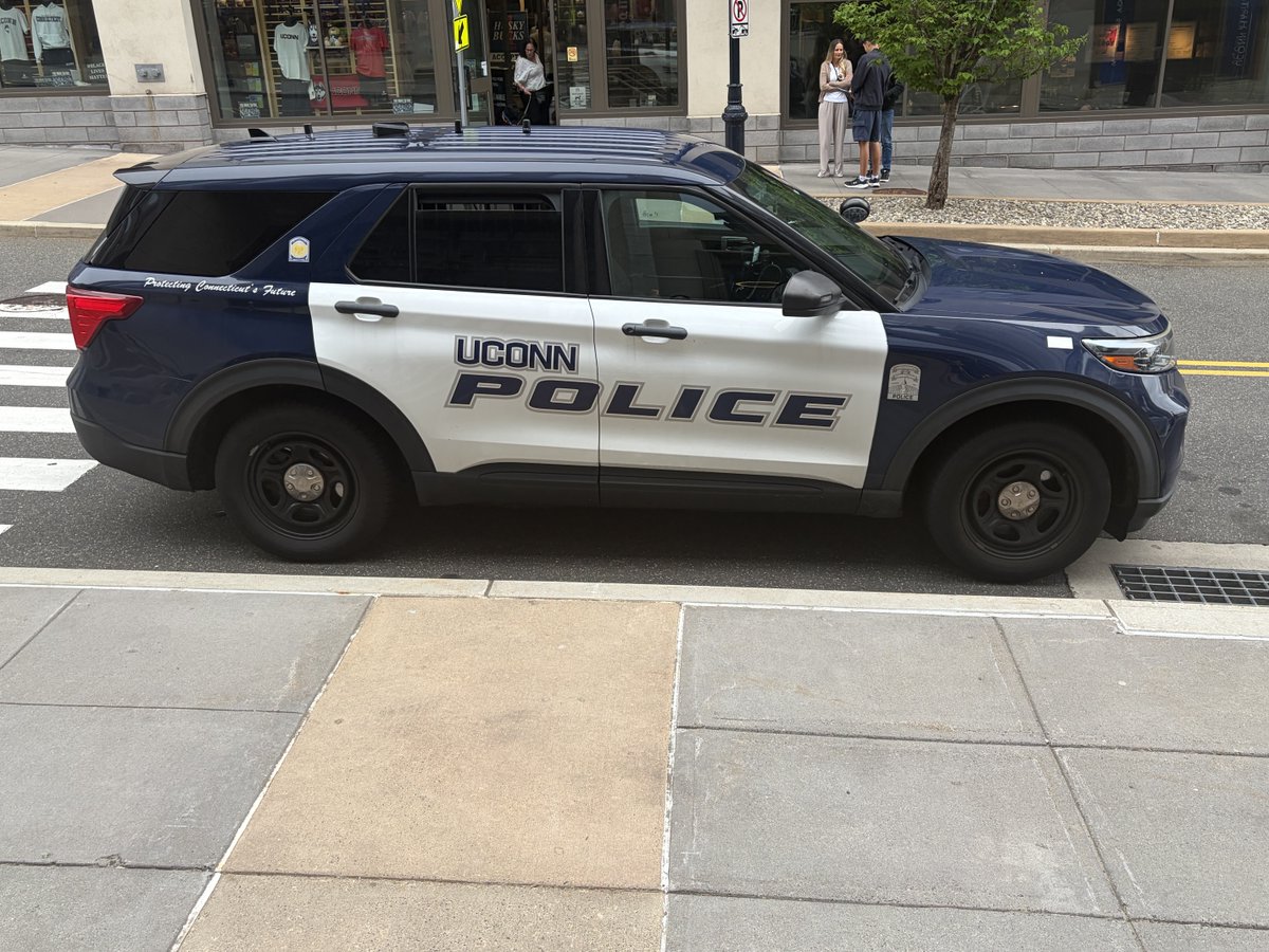bbopp13's tweet image. Serve and Protect. #UCONN