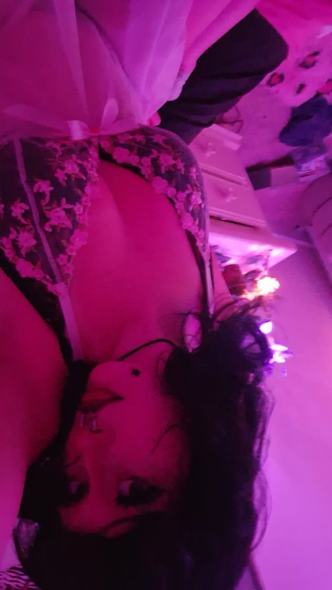 omgg.666 tweet media