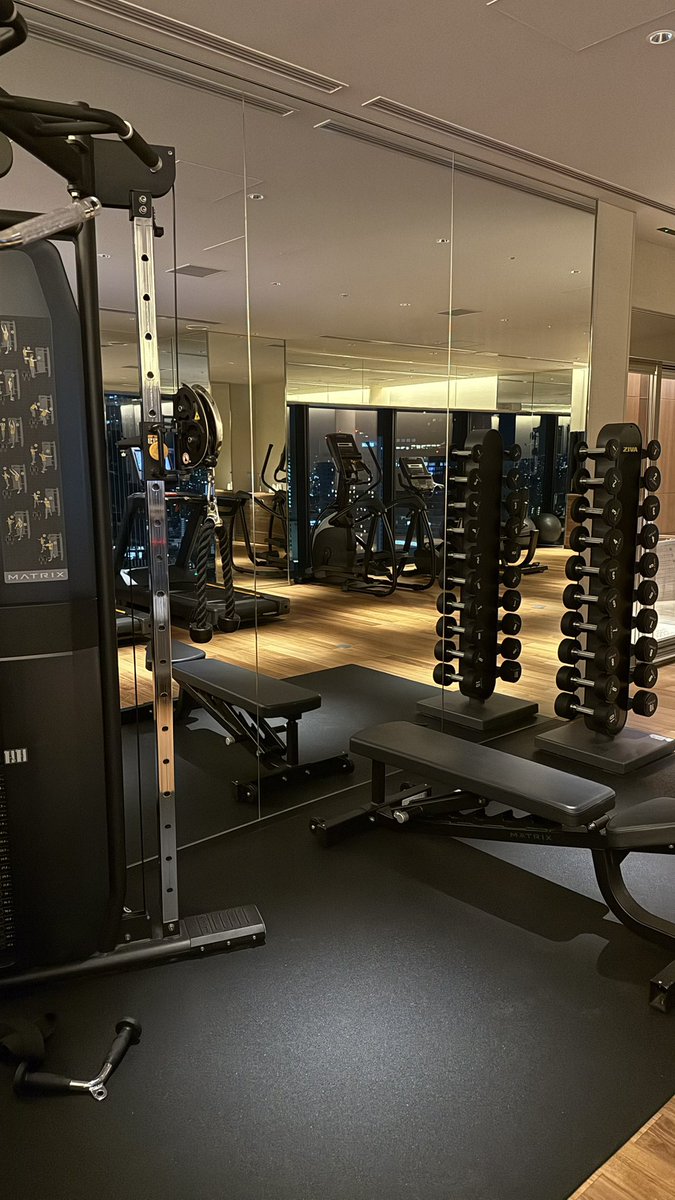 もちお tweet media