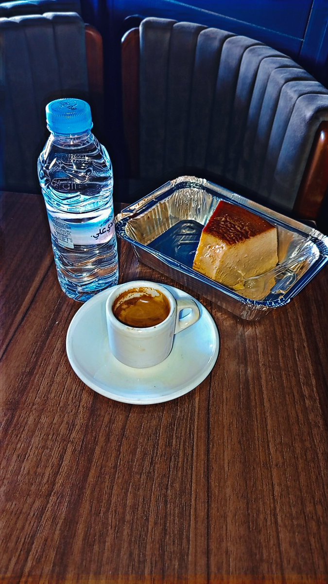 سنوات ديال الخدمة بالليل قدام الپيسي تقدر تخور لك الذاكرة ديالك بالمزيان..، كايبانلي جا الوقت فين نعوج لشي بلاد لي نهارها هو الليل د المغرب