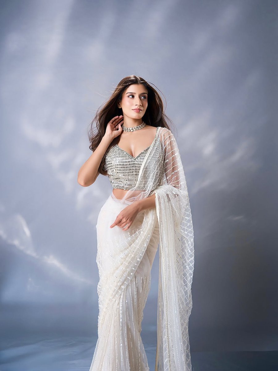 aadhya_anand32's tweet image. Romanticising life 🤍
.
.
.
.
#Aadhyaanand  #fypシ゚viral  #bollywood  #bollywoodactress 
#Aadhyaanand32