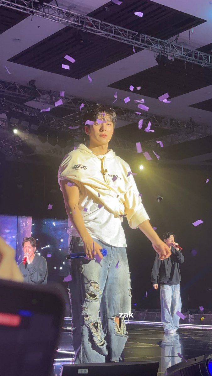 tytrackoddiga's tweet photo. Best concert 🫶🏻

@OfficialMONSTAX https://t.co/pb5Lucrg9K