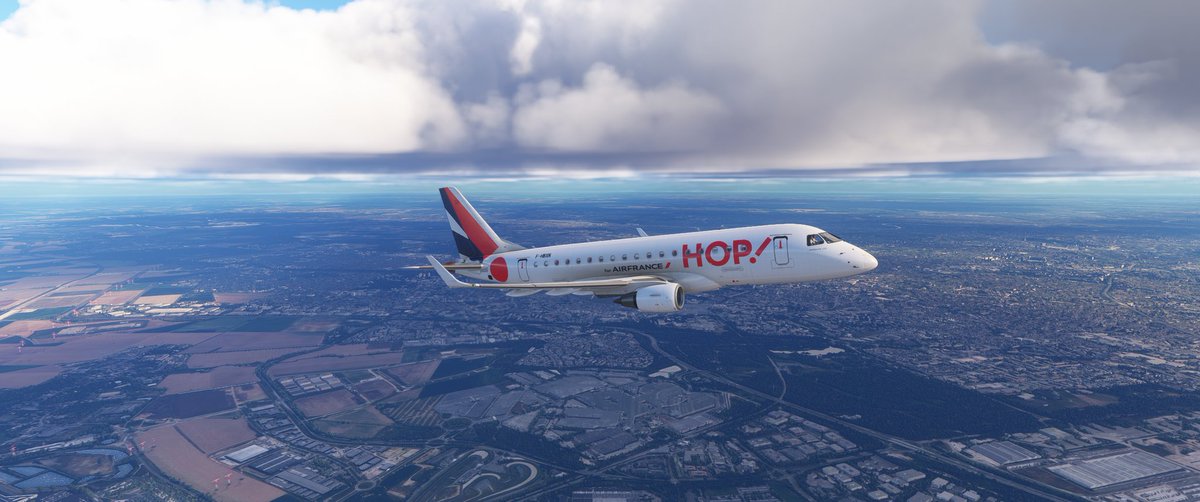 Fatcat742's tweet image. Grâce à Trake❤️ je peux profiter pleinement de mon E-jet 170 avec un Paris Clermont-Ferrand un vrai régal 
#MSFS2024