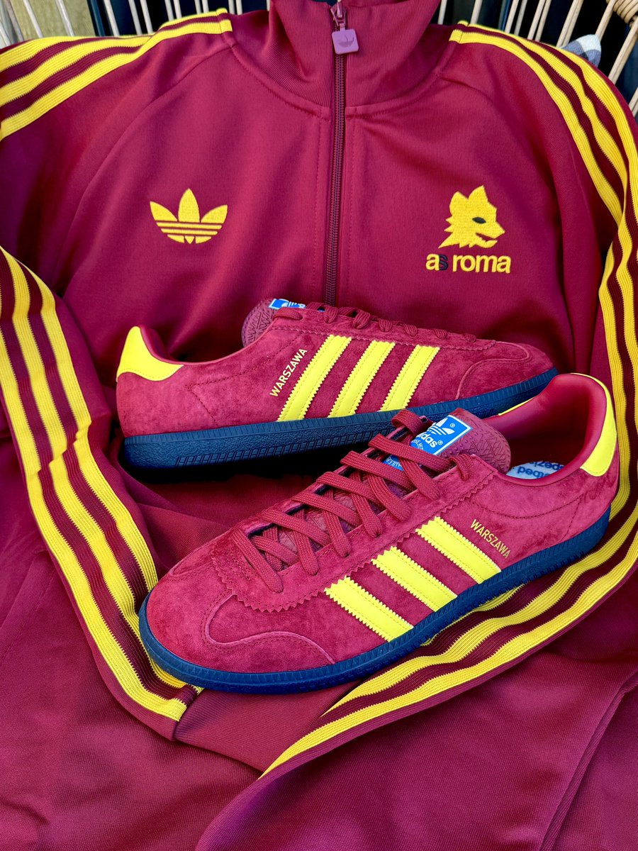 roundarway's tweet image. AS ROMA 😎/// 🇮🇹 🤌🤌🤌🤌
#threestripelife #shareyourstripes