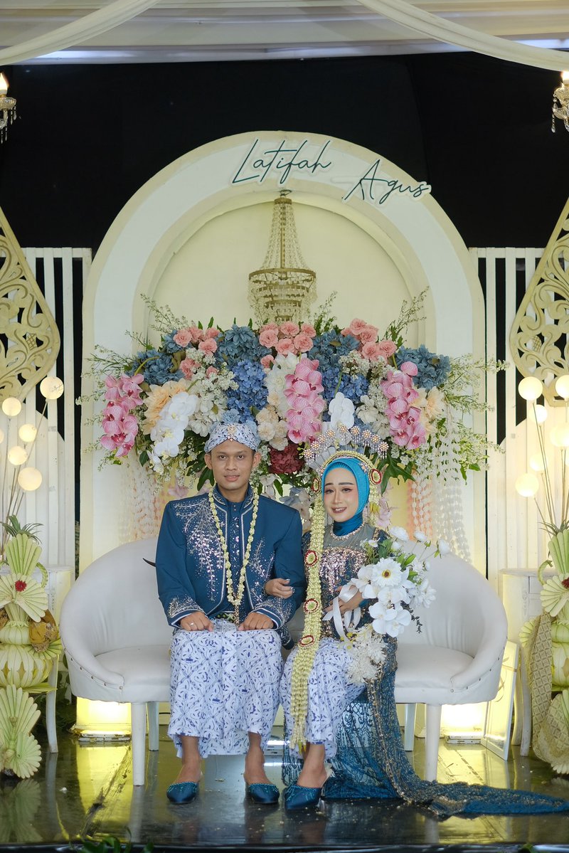 Mahasiswi Kupu-Kupu tweet media