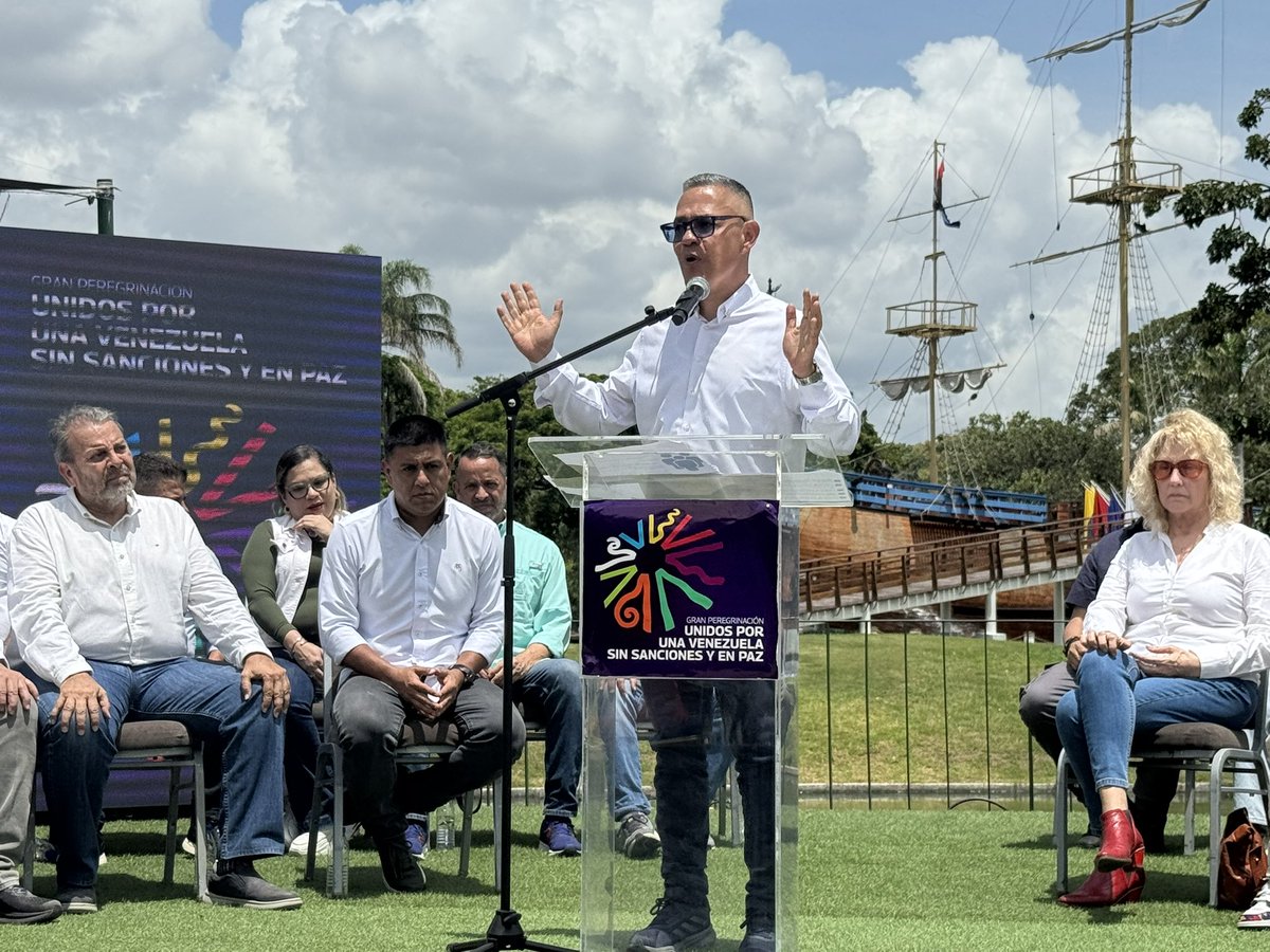 Venezuela se prepara para la peregrinación que inicia en Zulia, Táchira y Amazonas para exigir a EEUU el levantamiento de las sanciones. 

Comienza el 19 y concluye el 1 de mayo. 

“No es tiempo de elecciones”, dijo Bernabé Gutiérrez, Secretario General de AD. 

Venezuela vuela
