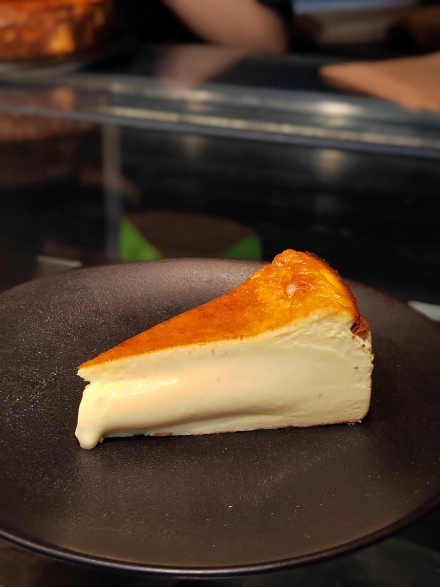 Eric W. Cross tweet media