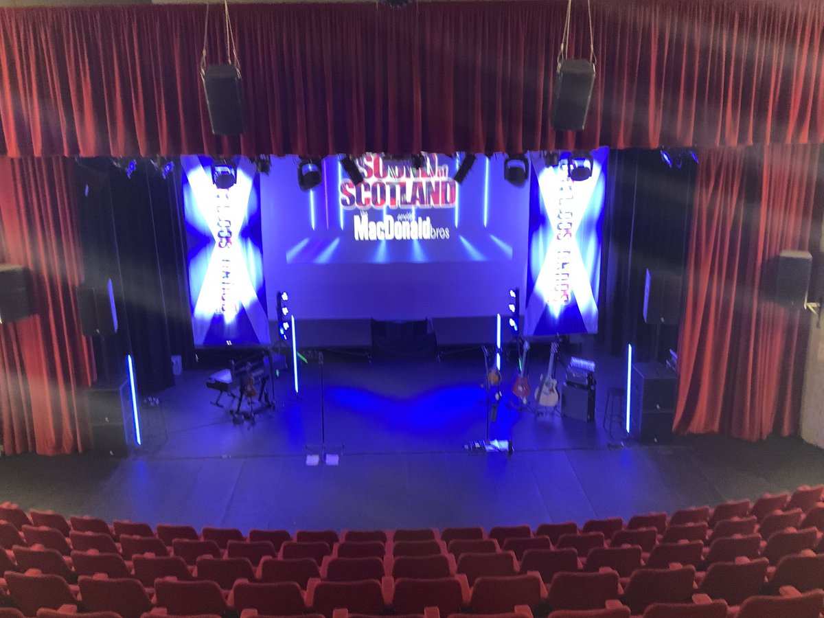 jimmclean1's tweet image. Setup and sound check done, now waiting for showtime with the fabulous @macdonaldbros at a sold out Aboyne Theatre
@Aberdeenshire #keepmusiclive