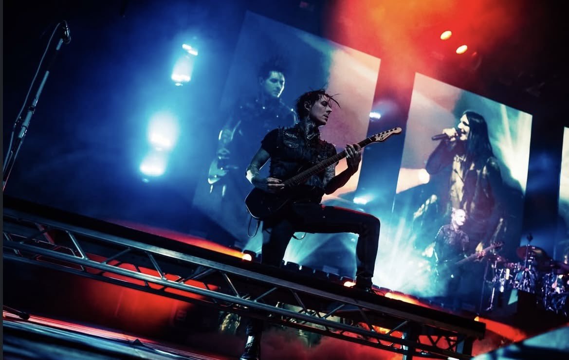Motionless In White Daily tweet media