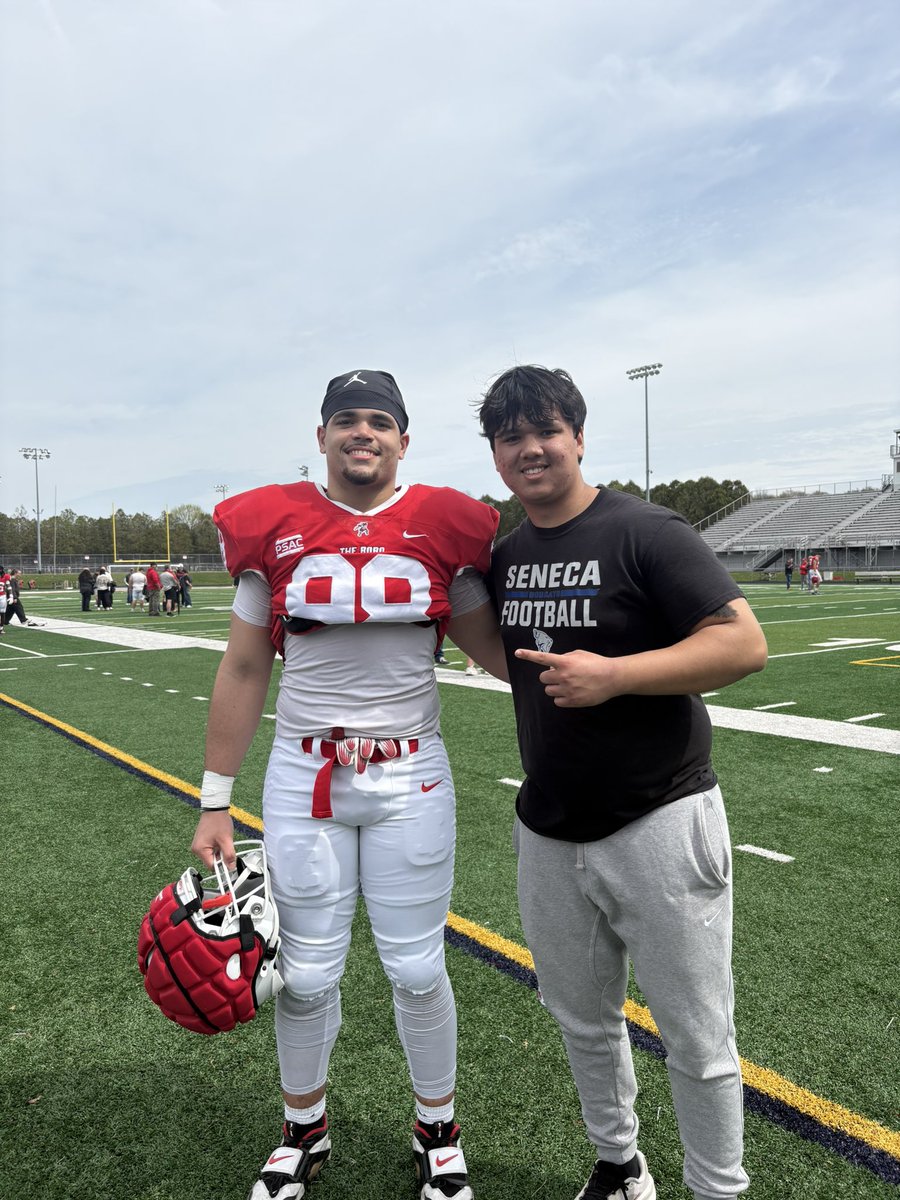 joshnatividad44's tweet photo. Had a great time visiting @EdinboroFB with @DLB_Elite blessed to be able to meet the coaches can’t wait to be back!!!
@_Coach_Corey @CoachCrandall @Coach_CraigDL https://t.co/gDolxnaEtd