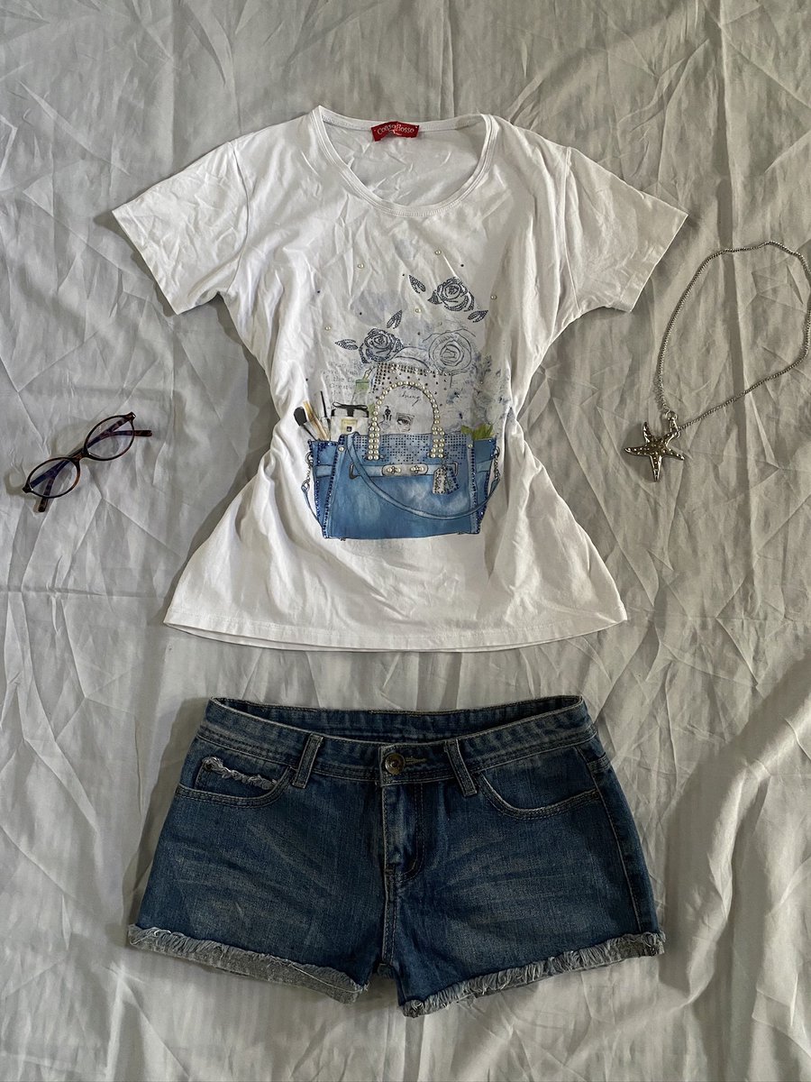 มัมมี้น้องโดยอง ขายของอยู่น้าา tweet media