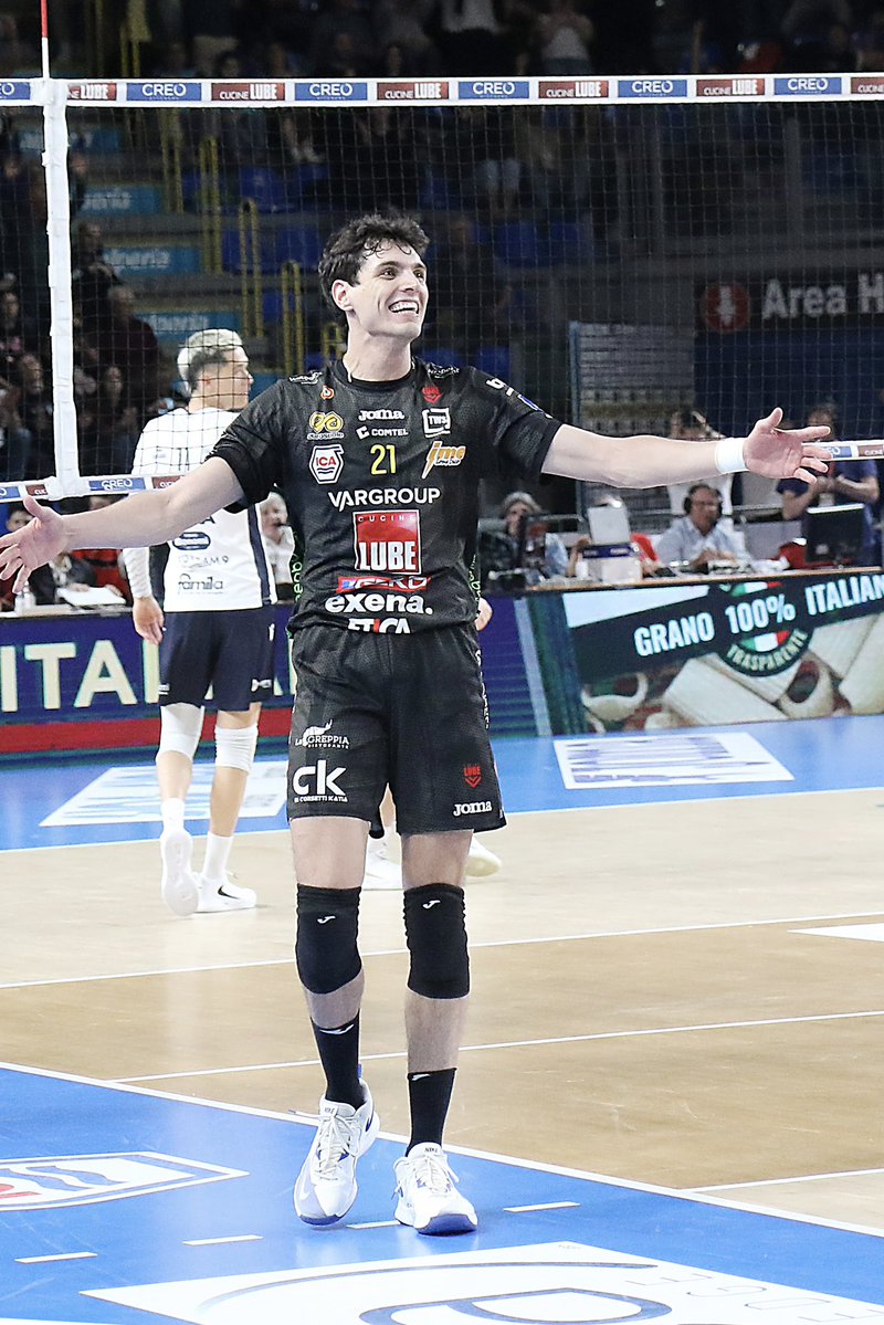 er_volley's tweet image. 🇮🇹 Mattia Bottolo 🆚 Verona 
7/17 %41 hücum
5 blok
1️⃣2️⃣ sayı
