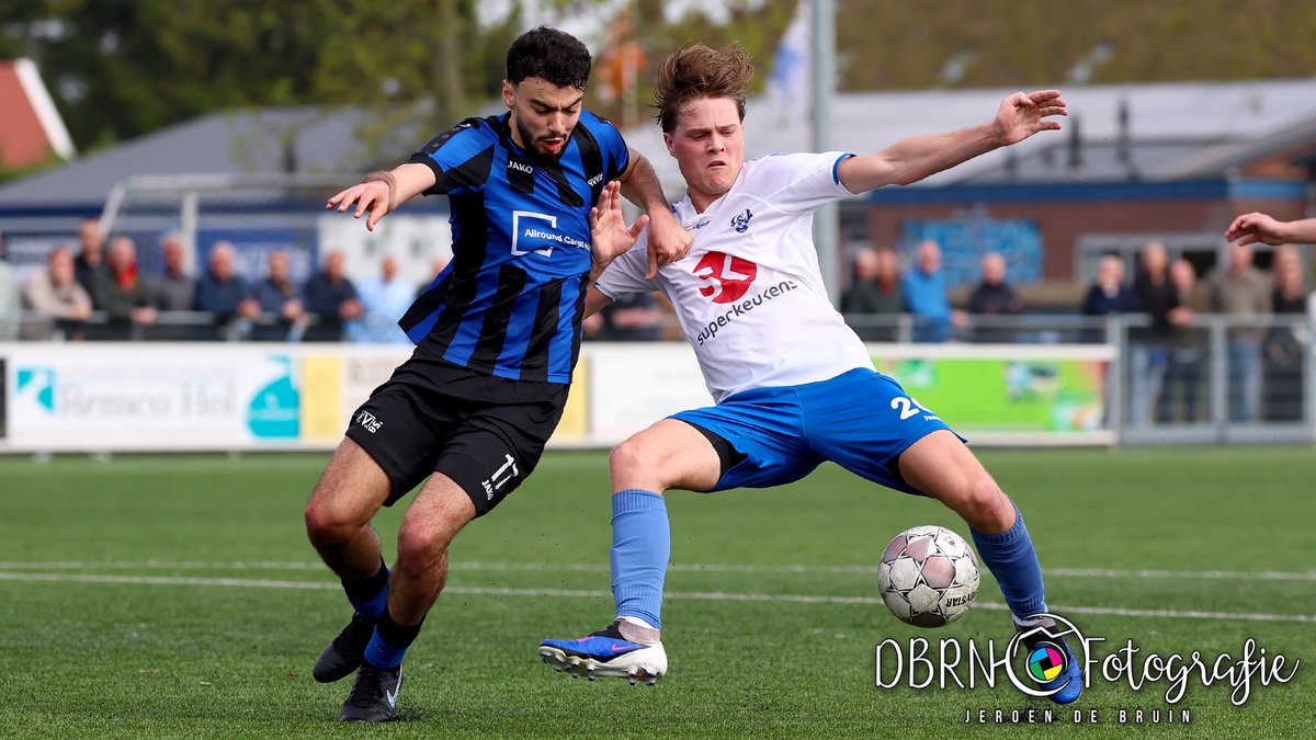 dbrnpuntnl's tweet photo. Vanmiddag, in opdracht van @RVoetbal / @KontaktMP
langs de lijn gezeten bij:

4e Divisie C @vvLRCLeerdam - #masv (2-1)
4e Klasse D @MVV_58 - @asvarkel (0-1)
(@asvarkel Kampioen)

Overige foto's en bijbehorende verslagen >>
https://t.co/4sLWKoxMyX
#Sportfotografie #DBRNfotografie https://t.co/S2hXK9OYdh