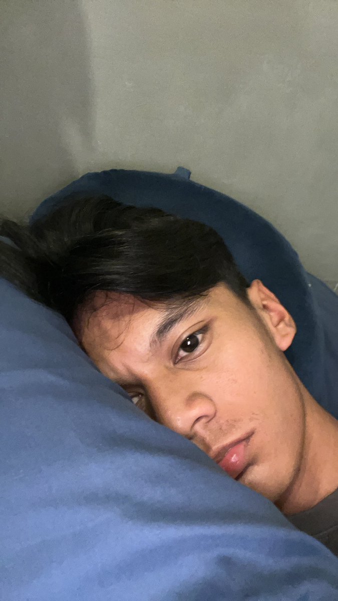 egarems's tweet image. bosen banget sendirian #malang