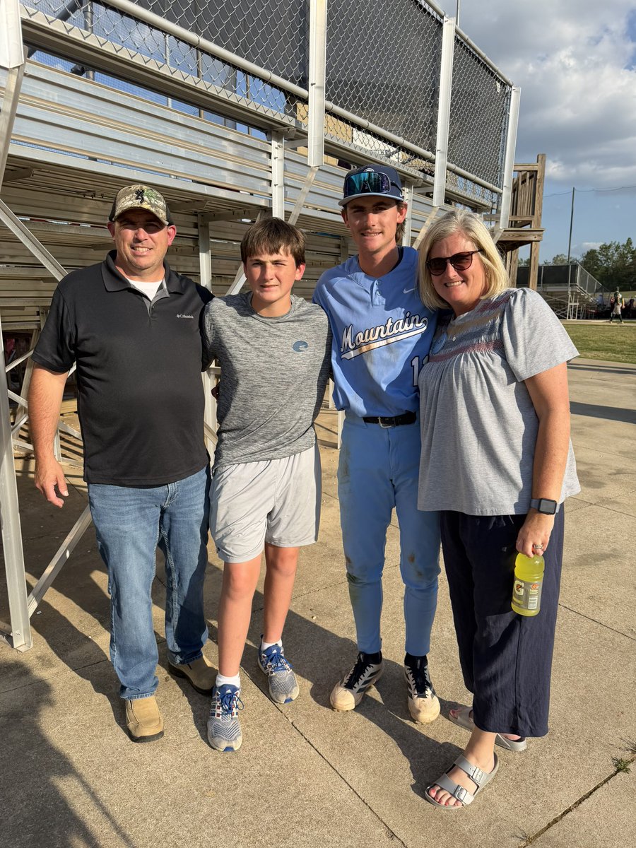 jmorris3411's tweet image. My 🩵 #mycrew