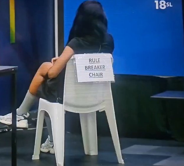 Thandeka Tshabalala, you will forever be famous 🤣🤣❤️

THANDEKA THE STANDARD 
PHENOMENAL THANDEKA 
#ChillWithThandeka 
#ThandekaTheBrand