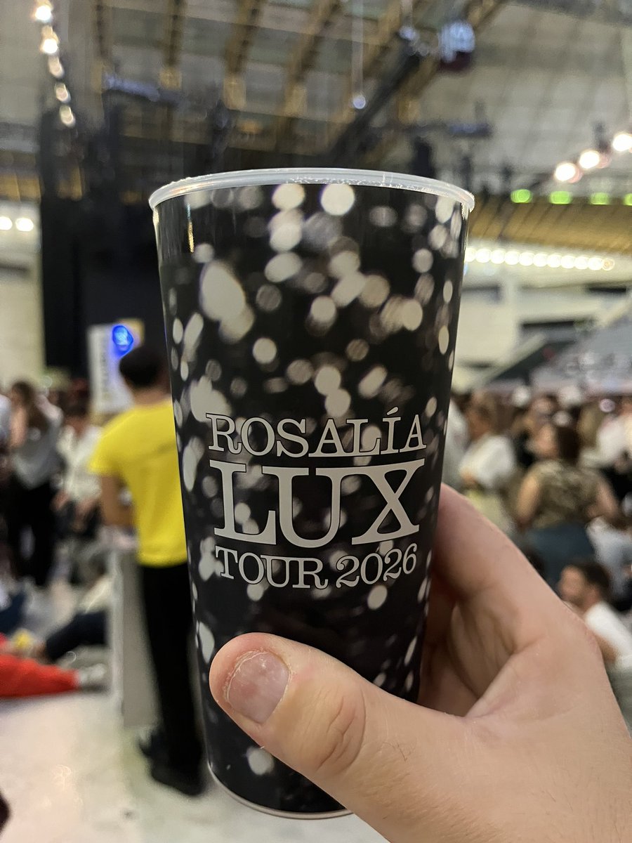 Diegode1978's tweet image. #rosalia #lux #barcelona