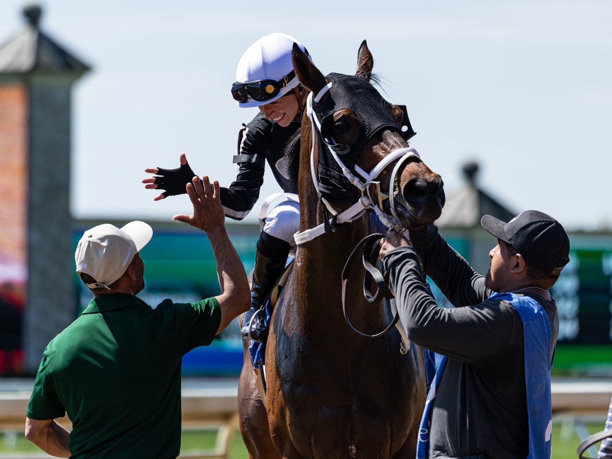 agentes305's tweet photo. Jockette SOFIA VIVES @SofiaLVives couldn't hide her emotion and satisfaction as she got her first win at @keenelandracing in her first ride at this track with MURDOCK for trainer Larry Rivelli this Friday Apr 18th. Congratulations Sofia !

Jockette SOFIA VIVES no pudo ocultar su emoción y satisfacción al obtener su primera victoria en Keeneland en su primera monta en esta pista con el ejemplar MURDOCK para el entrenador Larry Rivelli este viernes 18 de abril. ¡Felicitaciones Sofia!

Photos: @mmae_photos Agentes 305
