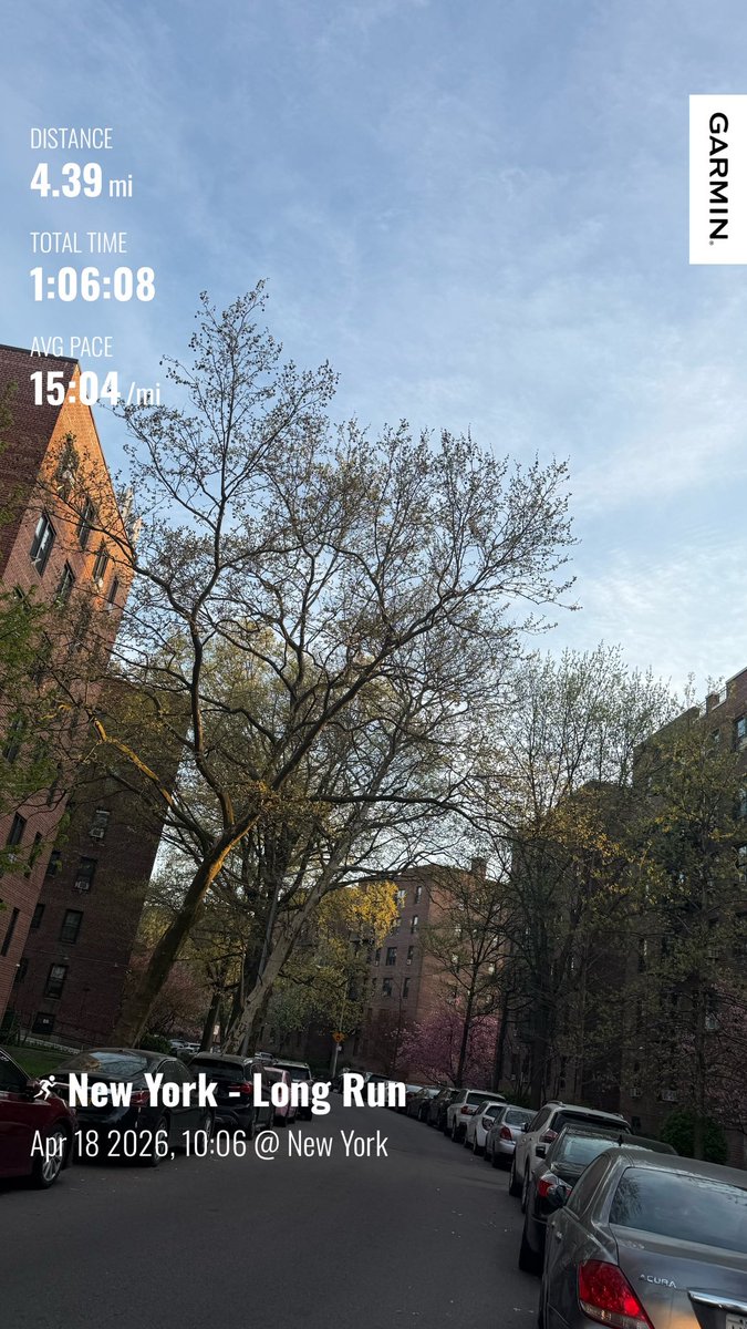 AVirus17's tweet photo. T-minus two weeks for my first 10k, keep telling myself the easy miles are the ones I haven’t run yet. https://t.co/jxOw8bjgGR