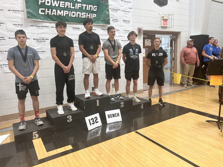 Usd462's tweet photo. Logan podiums for the bench press at the KEMFA State Powerlifting Meet https://t.co/8XxVSwEoDK