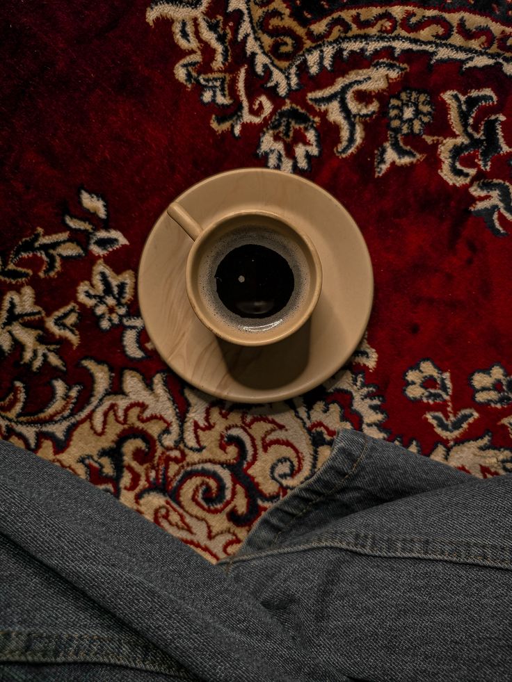 bina_ckb's tweet photo. "من كمالِ فقه المرء ونضوج عِلمِه، أن يشعر باحتياجه لربِّهِ في كلِّ خطوة، وفي كلِّ قرار، 
وفي كل شيء". https://t.co/f56GdX6Frd