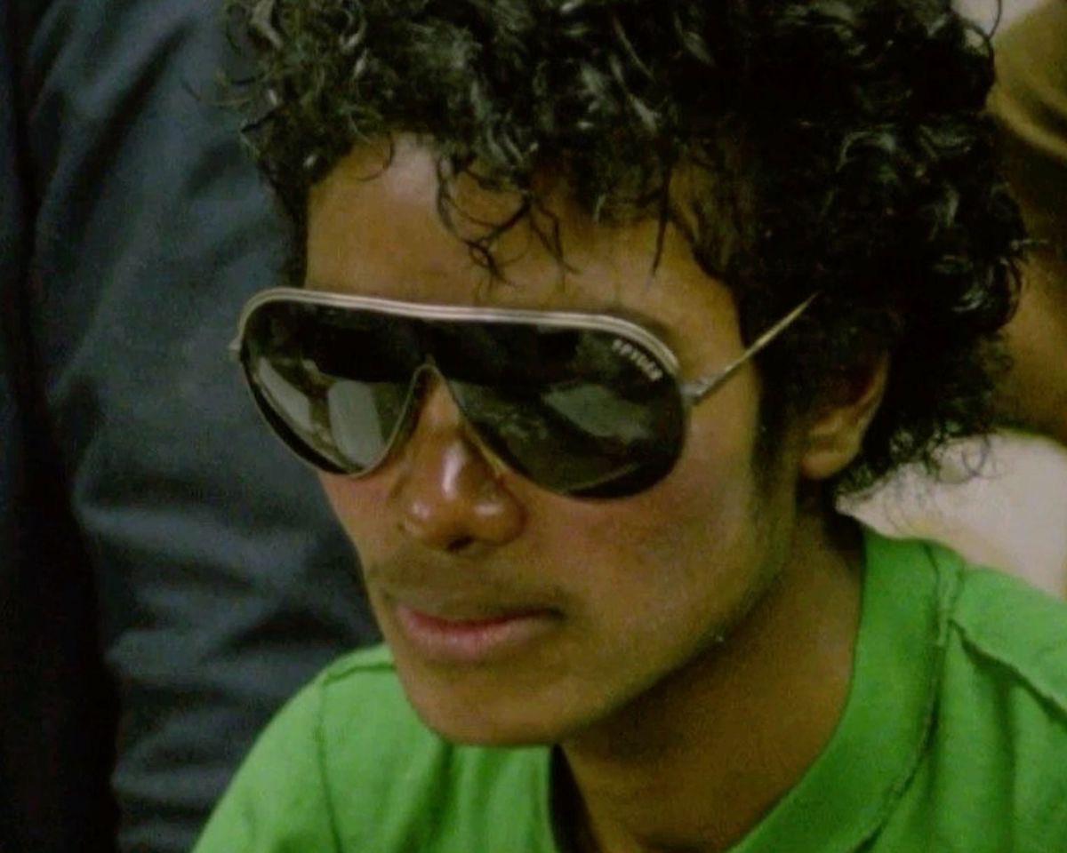 silk | but when i say ily ♡ tweet media