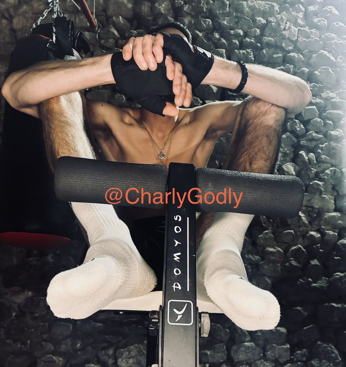 Charly Godly tweet media