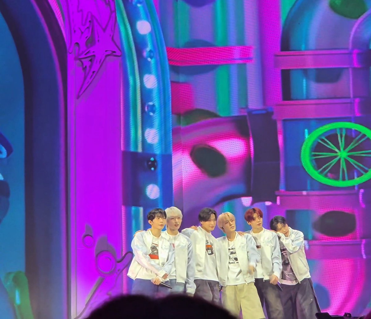 잔망윳시 tweet media