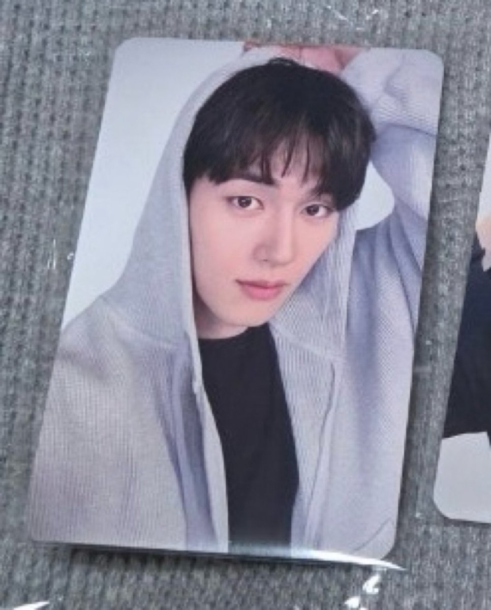 HongMinGi Forehead tweet media