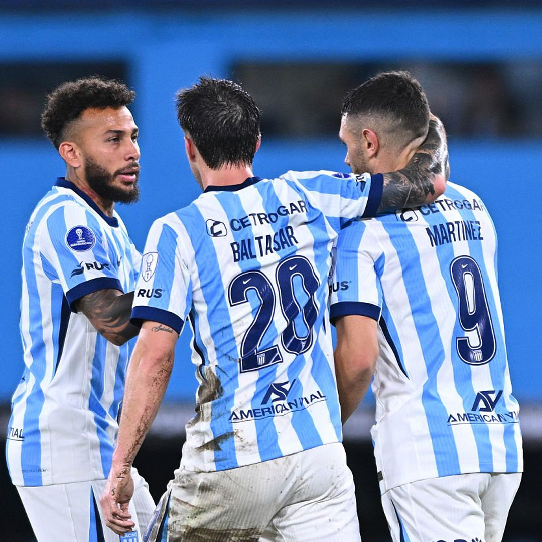 elprimer_grande's tweet image. 🚨 Para visitar a #Aldosivi, este domingo desde las 13:30, la formación de #RACING aún no está confirmada. Hay dudas.

El posible XI sería con Cambeses; Cannavo, Pardo, Colombo, García Basso; Zuculini o Rodríguez, Sosa, Fernández; Vergara, Martínez y Conechny.