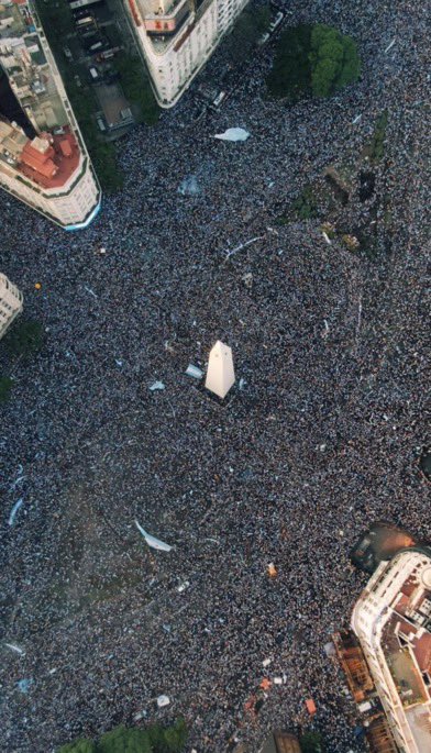 عاصمة الجنون وملك اللعبة🐐🇦🇷.