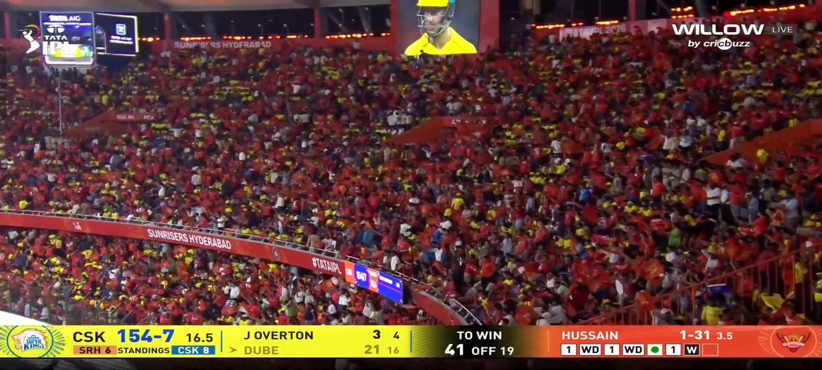 𝐊𝐨𝐡𝐥𝐢𝐧𝐚𝐭!𝟎𝐧_👑🚩 tweet media