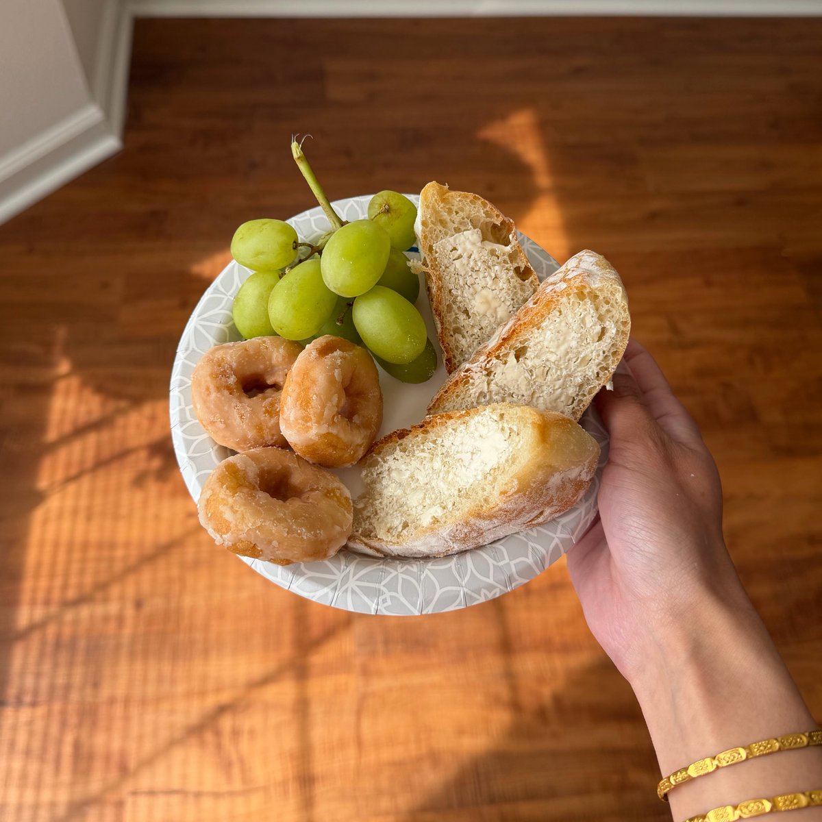 sullen girl loha tweet media