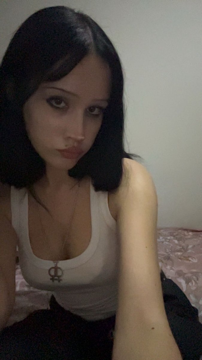 Sabrina 💋 Sept 23 🎂 tweet media