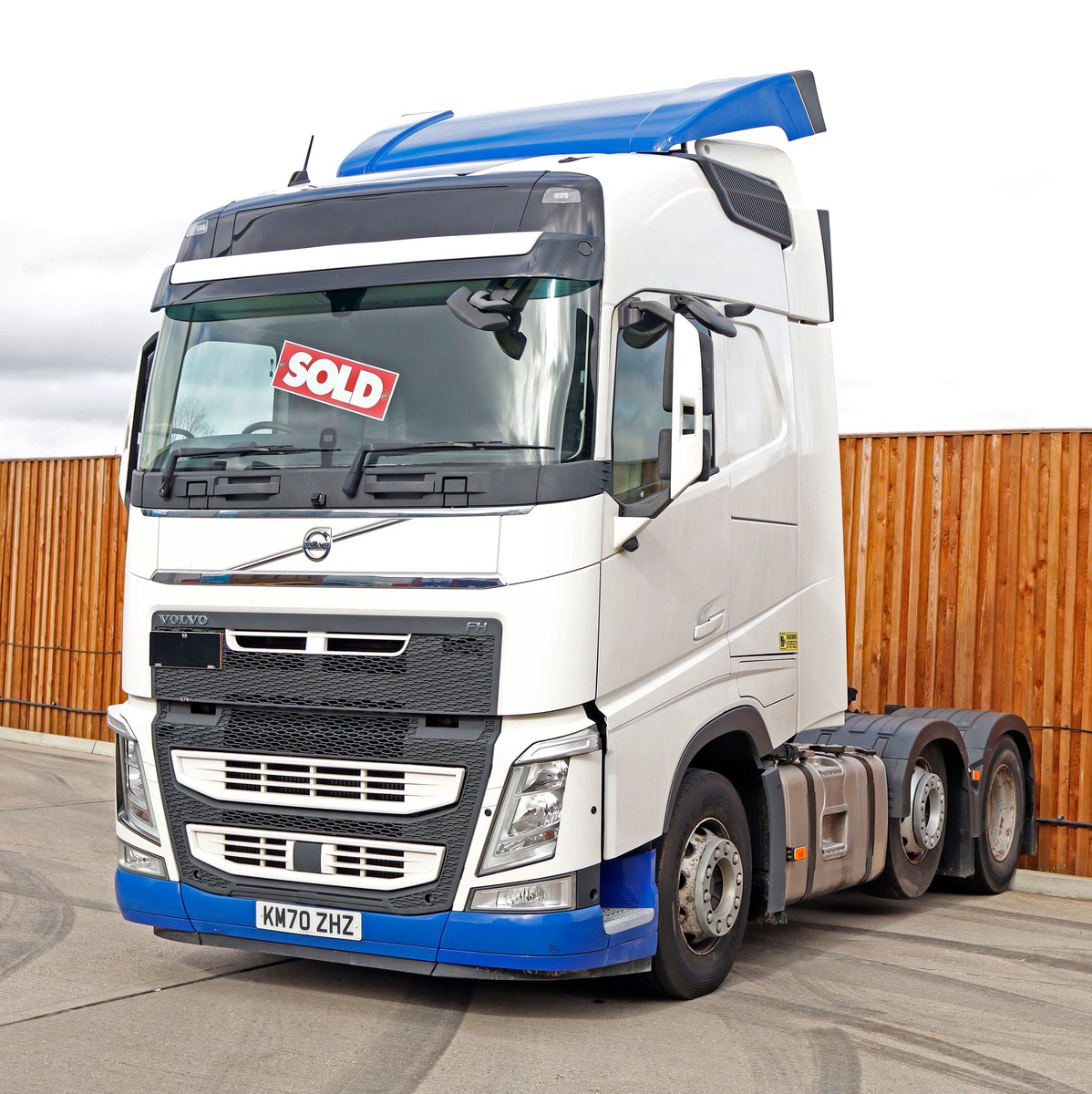 Secondhandtrucks tweet media