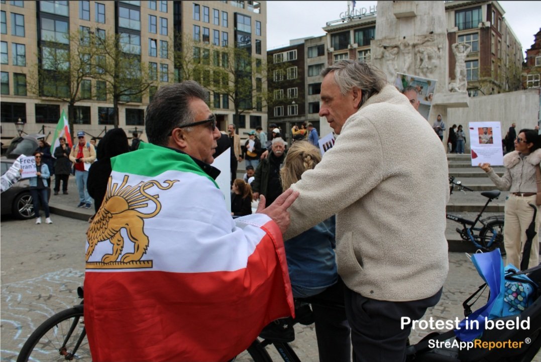 Protestinbeeld tweet media