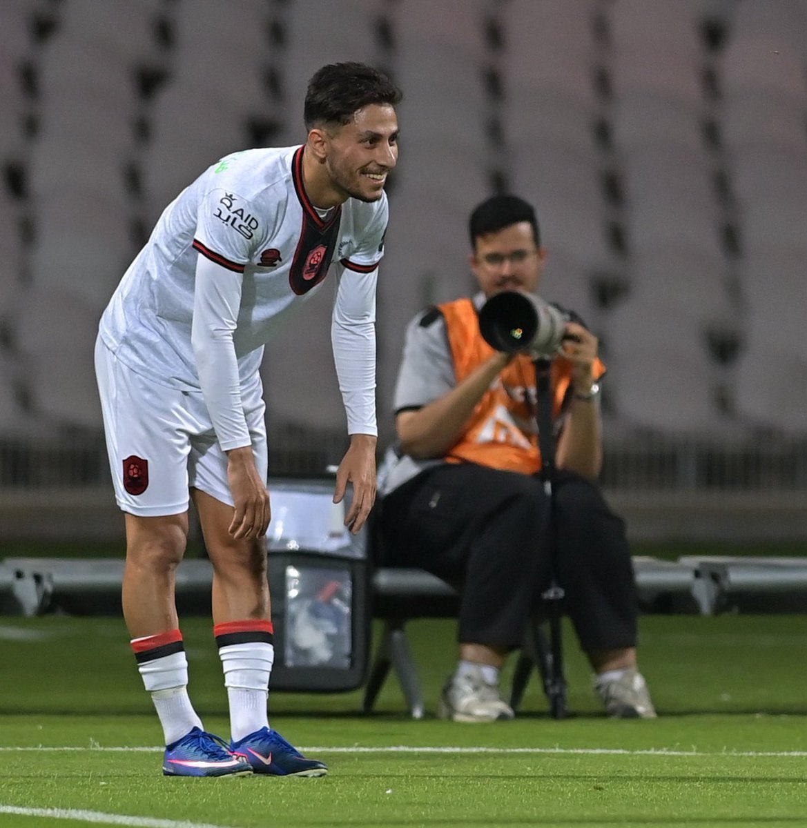 هامة tweet media