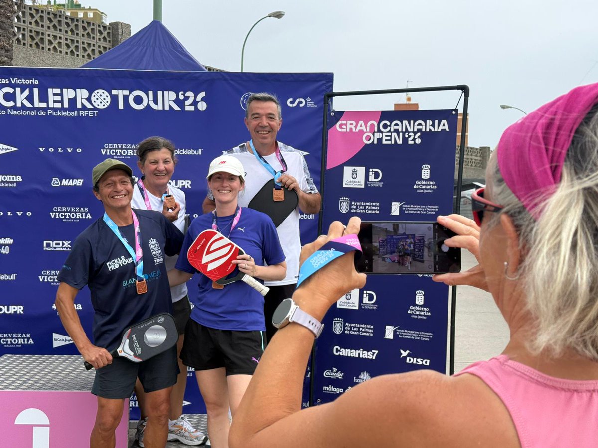 TodoGolesRadio's tweet image. 🏓 El Gran Canaria Open sigue creciendo

🌍 El Pickle Pro Tour refuerza su proyección internacional con jugadores de 11 nacionalidades
📍 Todo queda listo para unas finales que se jugarán este domingo en la pista central de Las Canteras

#Pickleball #GranCanaria @LaRadioCanaria