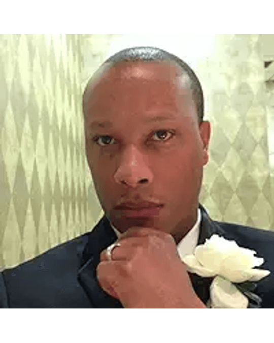 LiteraryTitan's tweet image. Stairwell to Silence follows a former Navy SEAL turned PI investigating the death of a law student whose death quickly turns into a #murder case. How did you decide what to reveal, and when, to keep that shifting tension alive?
#WriteLife #mystery
wp.me/p3cyvH-Phb?utm…