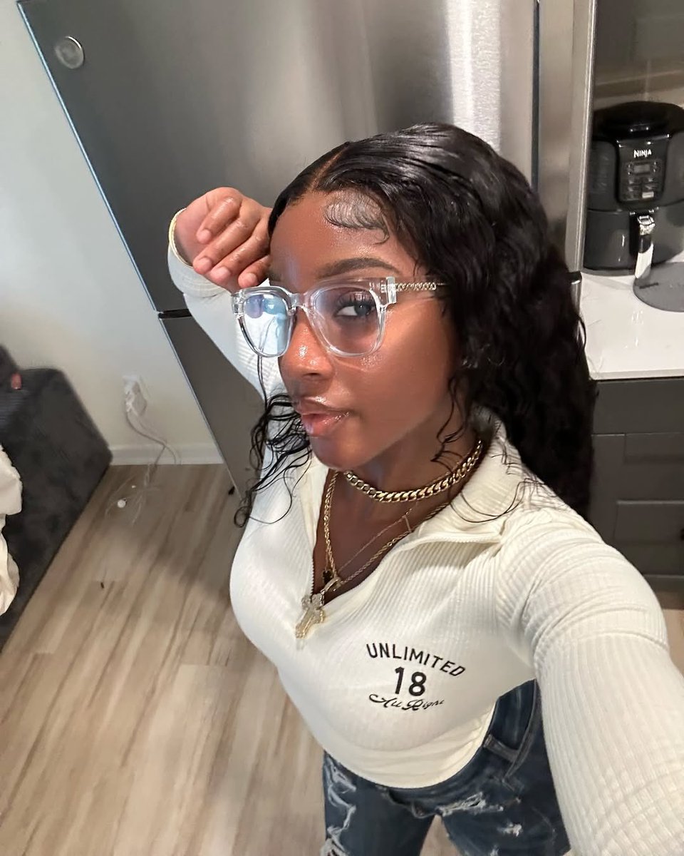 Kelly Akoussah tweet media