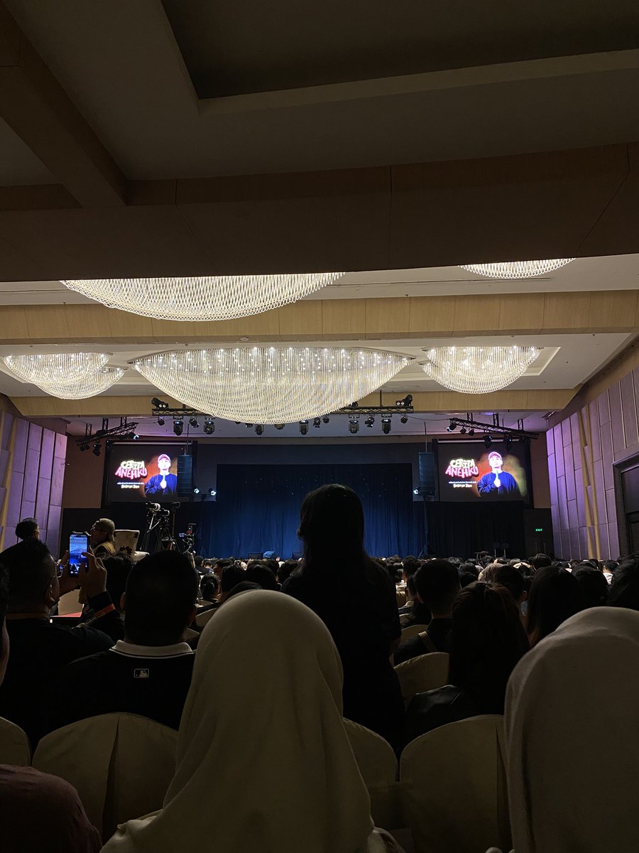 Azliadi1's tweet photo. Cerita anehku https://t.co/jVi7FotHAp