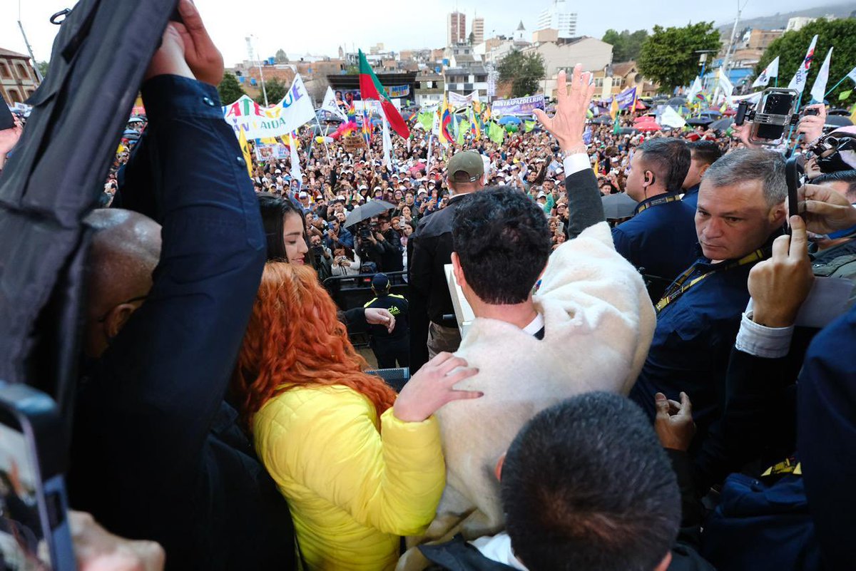 Iván Cepeda Castro tweet media