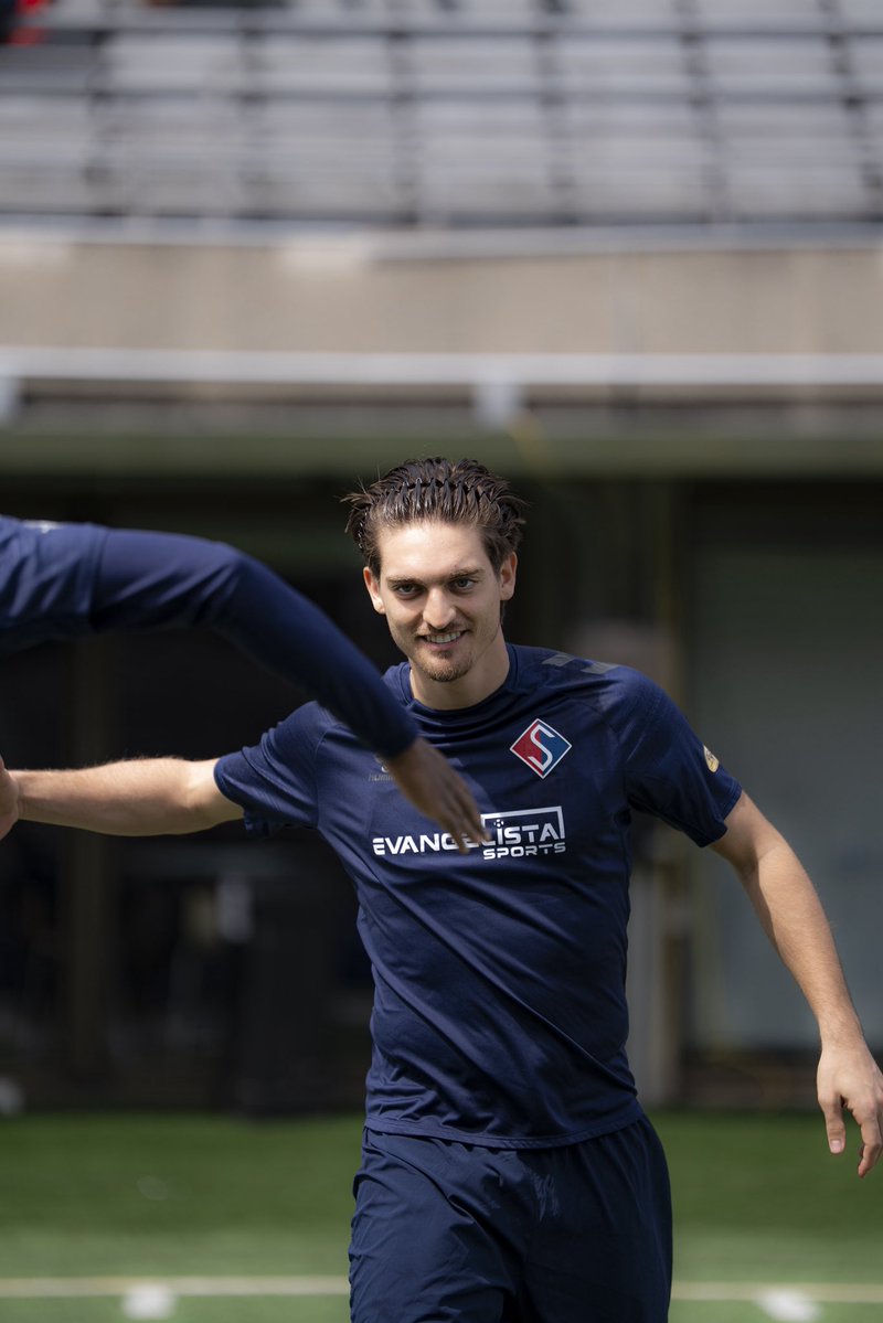 FC Supra Québec tweet media