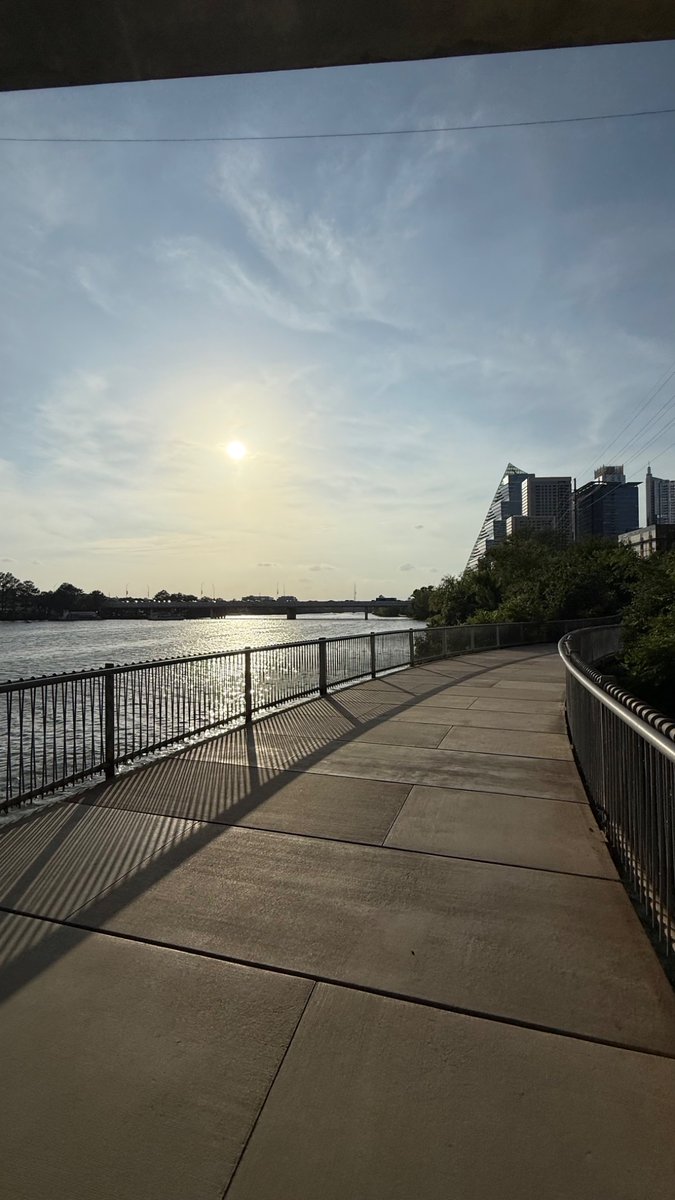 Rocketshipalx tweet media